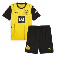 Borussia Dortmund Julian Ryerson #26 Replika babykläder Hemmaställ Barn 2024-25 Kortärmad (+ korta byxor)